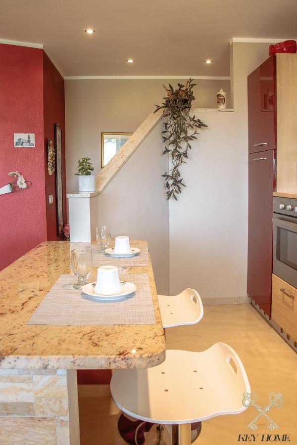 Sunny House Apartment Diano d'Alba Bagian luar foto
